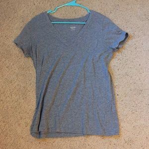 Grey v-neck with pocket